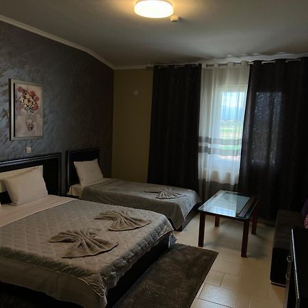 Hotel Yal Restaurant Tetovo Exterior photo
