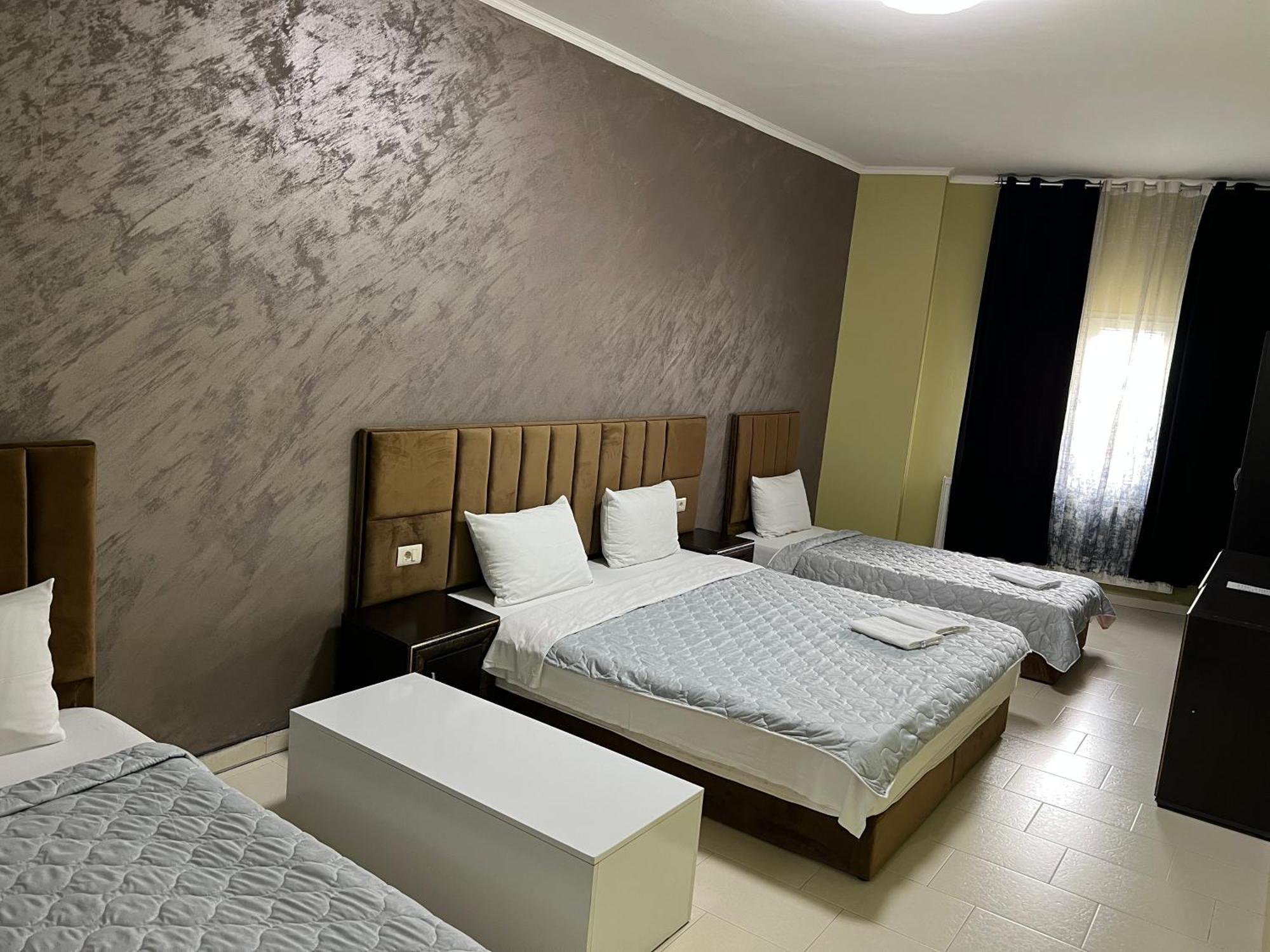 Hotel Yal Restaurant Tetovo Exterior photo